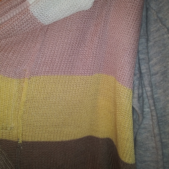 Colorblock sweater - Picture 4 of 5